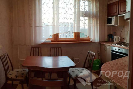 Продам 2-х кімнатну квартиру, Рогань, Код: 812125/1