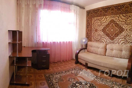 Продам 2-х кімнатну квартиру, Рогань, Код: 812125/1