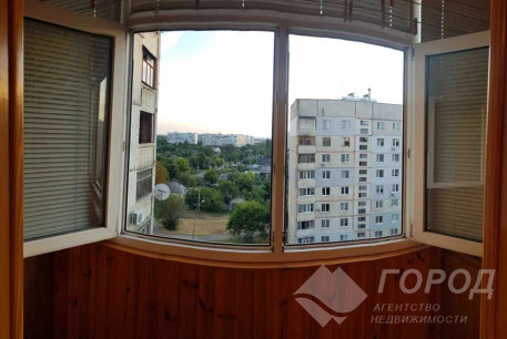 Продам 2-х кімнатну квартиру, Рогань, Код: 812125/1