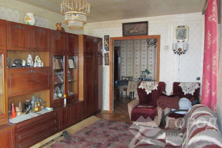 Продам 3-х кімнатну квартиру, Новые дома, Коммунальный рынок, Код: 812210/1