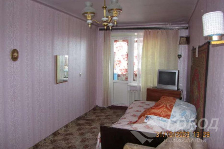 Продам 3-х кімнатну квартиру, Новые дома, Коммунальный рынок, Код: 812210/1