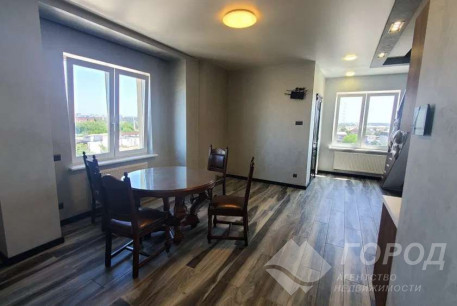 Продам 3-х кімнатну квартиру, Центр, Код: 812263/6