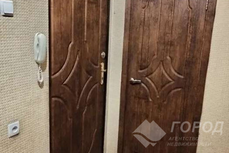 Продам 4-х кімнатну квартиру, Одесская, Код: 812275/1