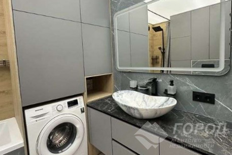 Продам 3-х кімнатну квартиру, Гагарина проспект, Проспект Гагарина метро, Код: 812283/1