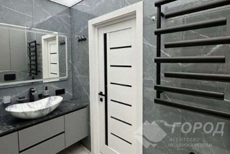 Продам 3-х кімнатну квартиру, Гагарина проспект, Проспект Гагарина метро, Код: 812283/1