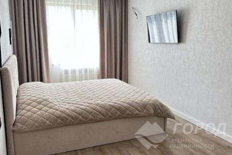 Продам 3-х кімнатну квартиру, Гагарина проспект, Проспект Гагарина метро, Код: 812283/1