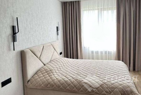 Продам 3-х кімнатну квартиру, Гагарина проспект, Проспект Гагарина метро, Код: 812283/1