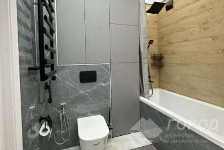 Продам 3-х кімнатну квартиру, Гагарина проспект, Проспект Гагарина метро, Код: 812283/1