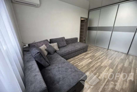 Продам 2-х кімнатну квартиру в новобудові, Рогань, Код: 812290/1