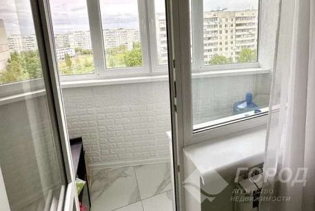 Продам 3-х кімнатну квартиру, Рогань, Код: 812312/1