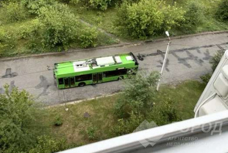 Продам 3-х кімнатну квартиру, Рогань, Код: 812312/1