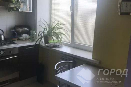 Продам 3-х кімнатну квартиру, , Код: 812372/1