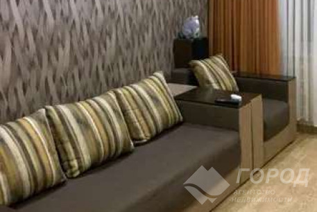 Сдам 2-х кімнатну квартиру, Рогань, Код: 812397/3