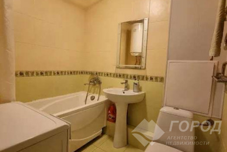 Продам 1-кімнатну квартиру, Рогань, Горизонт, Код: 812417/1