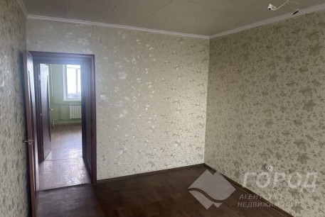 Сдам 3-х кімнатну квартиру, Рогань, Код: 812440/1