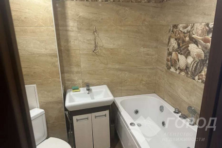 Сдам 3-х кімнатну квартиру, Рогань, Код: 812440/1