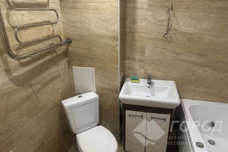 Сдам 3-х кімнатну квартиру, Рогань, Код: 812440/1