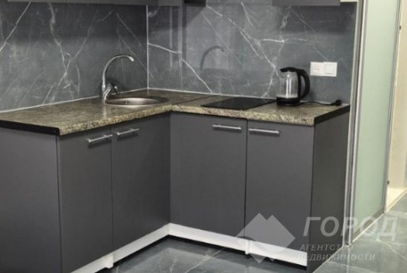 Продам гостинку, Центр, Код: 812505/4