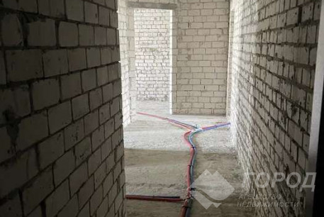 Продам 3-х кімнатну квартиру в новобудові, ХТЗ, ХТЗ метро, Код: 812541/1