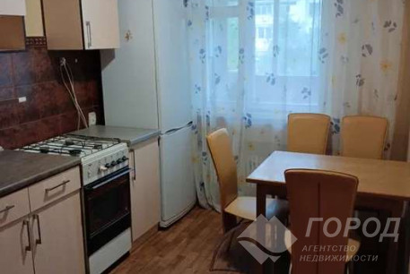 Сдам 2-х кімнатну квартиру, Рогань, Код: 812562/1