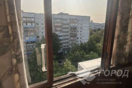 Продам 2-х кімнатну квартиру, Рогань, Код: 812571/1