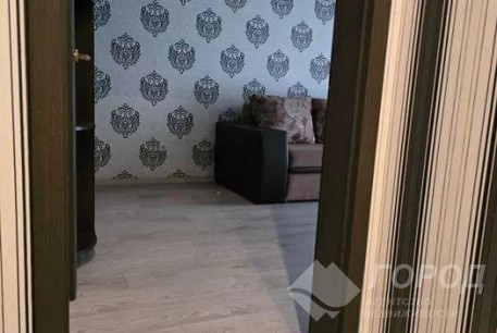 Продам 2-х кімнатну квартиру, Центр, Код: 812573/1