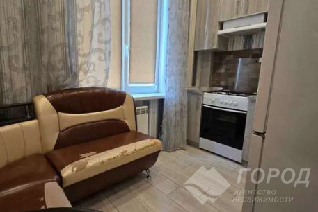 Продам 2-х кімнатну квартиру, Центр, Код: 812573/1