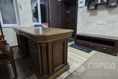 Продам 2-х кімнатну квартиру, Центр, Исторический Музей метро, Код: 812573/2