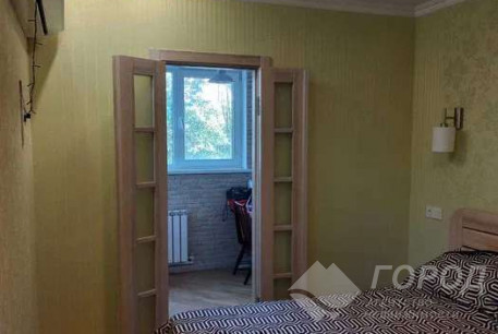 Продам 3-х кімнатну квартиру, Гагарина проспект, Метростроителей метро, Код: 812614/1