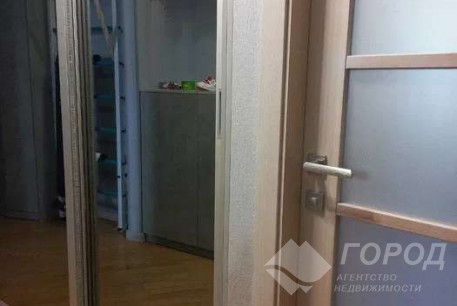 Продам 3-х кімнатну квартиру, Гагарина проспект, Метростроителей метро, Код: 812614/1