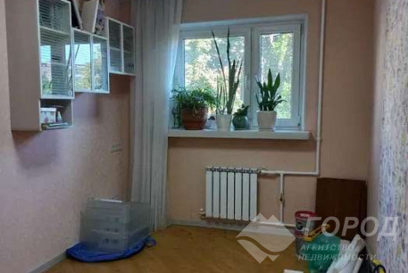 Продам 3-х кімнатну квартиру, Гагарина проспект, Метростроителей метро, Код: 812614/1