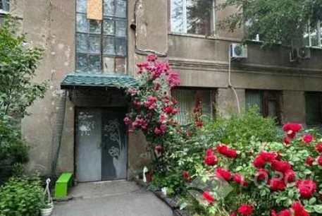 Продам гостинку, Центр, Ярослава Мудрого пл., Код: 812619/2