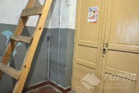 Продам гостинку, Центр, Ярослава Мудрого пл., Код: 812619/2