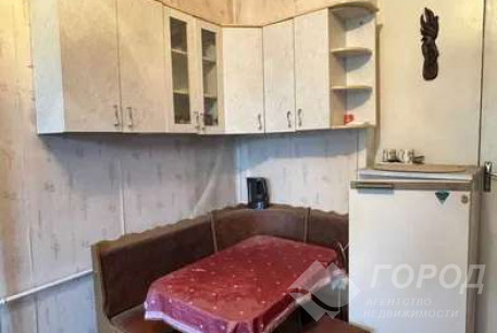 Продам гостинку, Центр, Ярослава Мудрого пл., Код: 812619/2