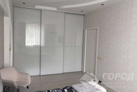 Продам 3-х кімнатну квартиру, ХТЗ, Код: 812673/1