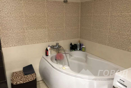 Продам 3-х кімнатну квартиру, ХТЗ, Код: 812673/1