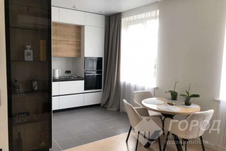 Продам 3-х кімнатну квартиру, ХТЗ, Код: 812673/1