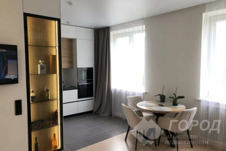 Продам 3-х кімнатну квартиру, ХТЗ, Код: 812673/1