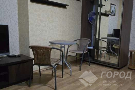 Продам 2-х кімнатну квартиру, Центр, Площадь Конституции метро (Советская), Код: 812679/1