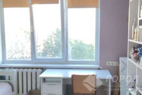 Продам 3-х кімнатну квартиру, Одесская, Зерновая ост., Код: 812765/1