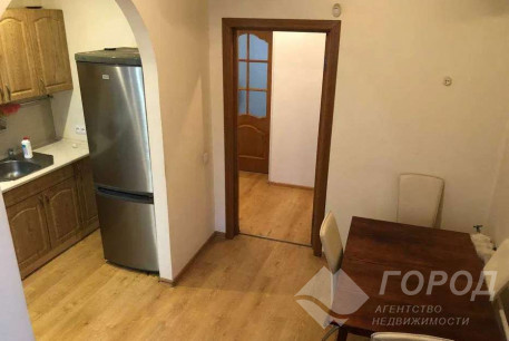 Продам 3-х кімнатну квартиру, Центральный рынок, Южный вокзал метро, Код: 812773/1