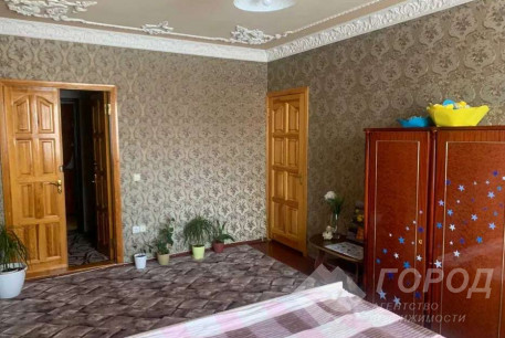 Продам 4-х кімнатну квартиру, Одесская, Код: 812790/1