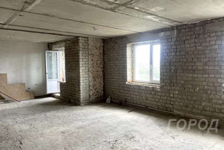 Продам 4-х кімнатну квартиру, Дергачевский р-н, Малая Даниловка, Код: 812813/1