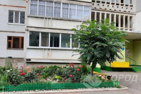 Продам 2-х кімнатну квартиру, Рогань, Роганский ж/м, Код: 812833/1