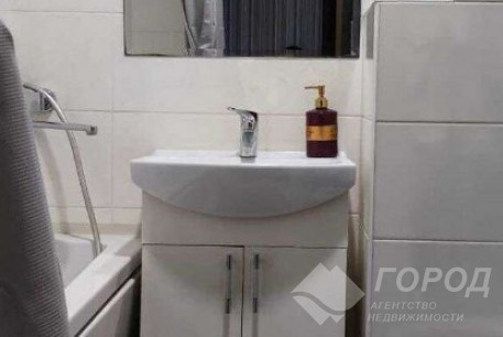 Продам 2-х кімнатну квартиру, Салтовка, 606 м/р, Код: 812906/1