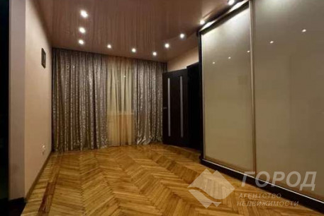 Продам 2-х кімнатну квартиру, ХТЗ, Код: 812922/1