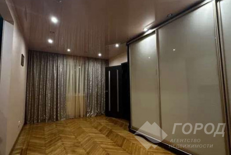 Продам 2-х кімнатну квартиру, ХТЗ, Код: 812922/1