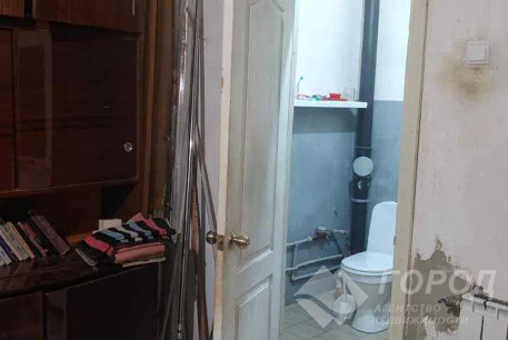 Продам 2-х кімнатну квартиру, ХТЗ, ХТЗ метро, Код: 812930/1