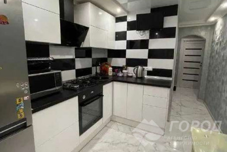 Продам 2-х кімнатну квартиру, Дергачевский р-н, Подворки (Дергачевский район), Код: 812934/3