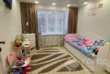 Продам 2-х кімнатну квартиру, Дергачевский р-н, Подворки (Дергачевский район), Код: 812934/3